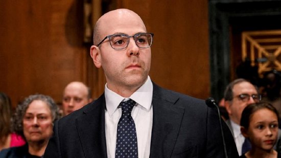 民主党人批斯蒂芬·米兰休假转任美联储荒谬 贝森特出面力挺